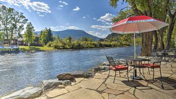 Apartment (1 Bedroom) | Outdoor dining