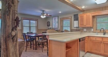 Guntersville Cabin w/ Fire Pit & Covered Porch