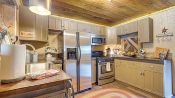 House (1 Bedroom) | Interior