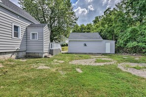 House (3 Bedrooms) | Interior - Orchard Park Home < 2 Mi to Highmark Stadium! (Orchard Park)