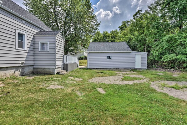 House (3 Bedrooms) | Interior - Orchard Park Home < 2 Mi to Highmark Stadium! (Orchard Park)