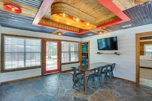 Talo (3 Bedrooms) | Sisätilat