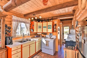 House (1 Bedroom) | Interior