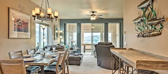 Gold Beach Townhome With Ocean Views & Sunroom!