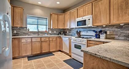 Gold Beach Townhome With Ocean Views & Sunroom!