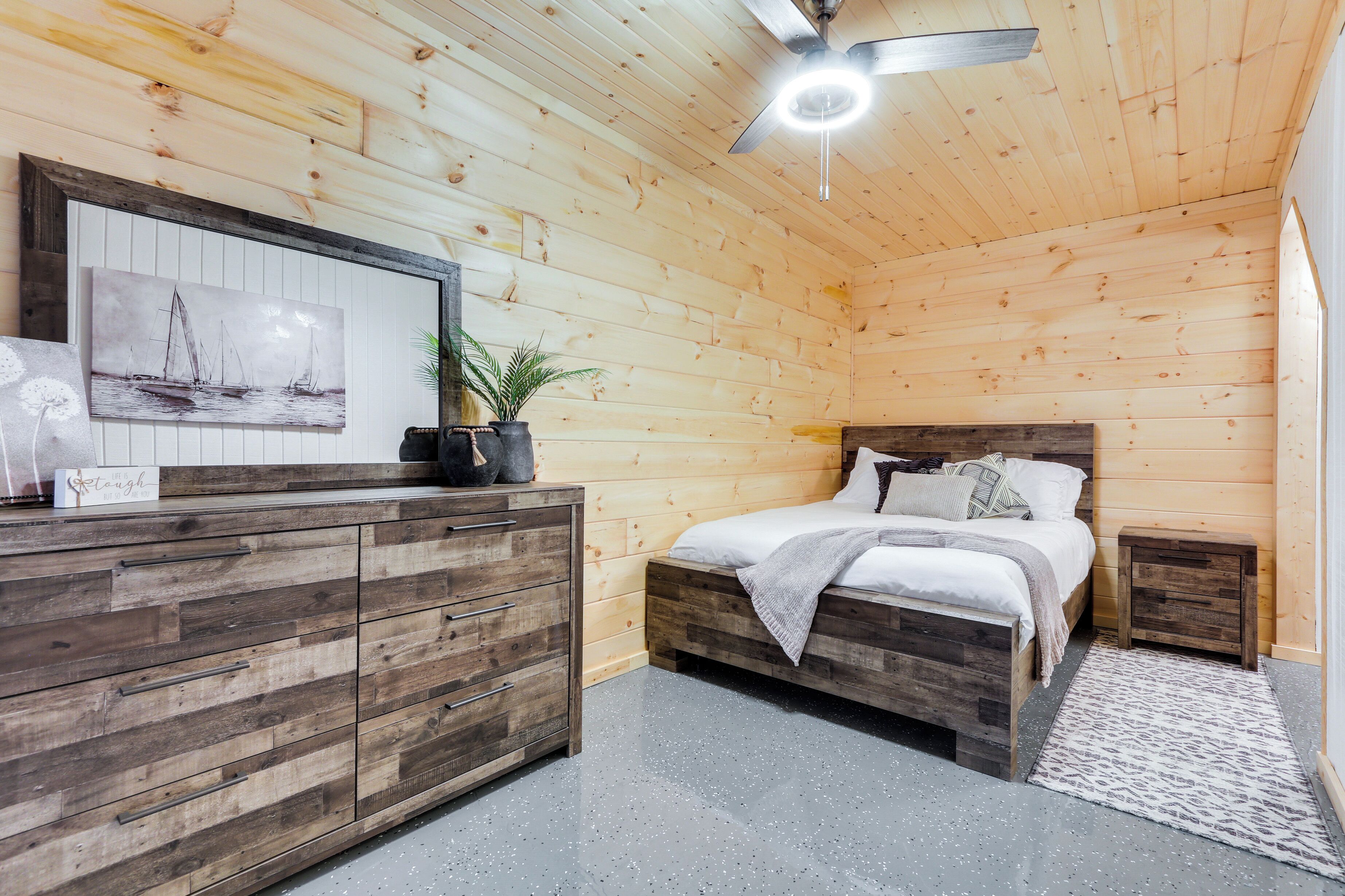 House (3 Bedrooms) | Interior