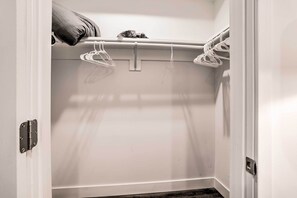 Apartment (1 Bedroom) | Interior - Trendy Apt w/ Laundry Machines < 3 Mi to Dtwn (Philadelphia)