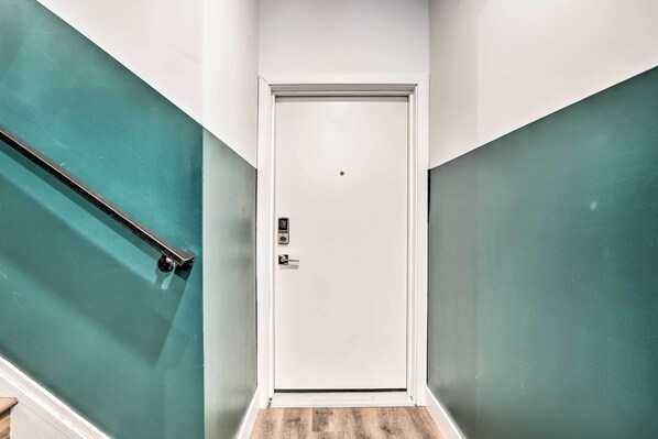 Apartment (1 Bedroom) | Interior - Trendy Apt w/ Laundry Machines < 3 Mi to Dtwn (Philadelphia)