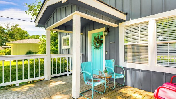 Cottage (2 Bedrooms) | Interior - Pet-friendly Cottage, 3 Blocks to Main St! (Tomball)