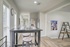 Cottage (2 Bedrooms) | Interior
