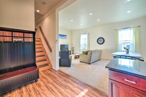 Apartment (2 Bedrooms) | Interior - 1/2 Mi to Windham Mtn: Main Street Condo (Windham)