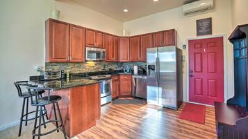 Apartment (2 Bedrooms) | Front of property