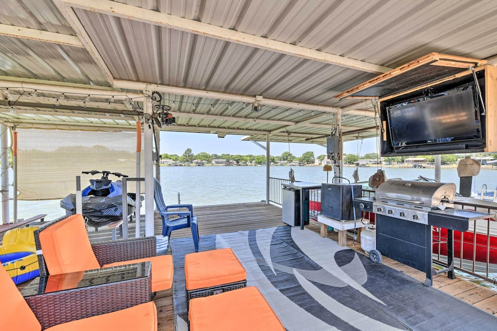 Lakefront Granbury Home, Boat Dock On-site! - Paluxy River