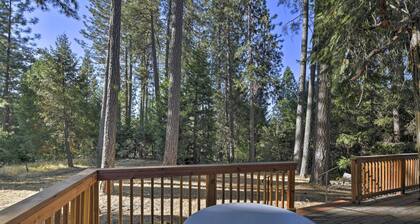 Cabin in Nat'l Forest 35 Min to Boreal Resort