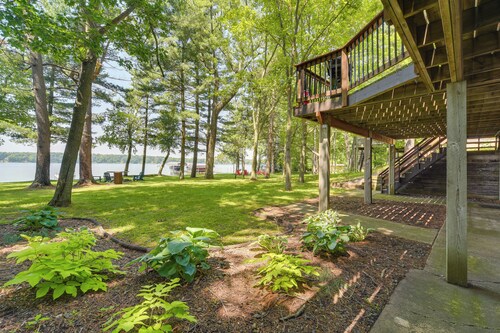 Spacious Luxury Cabin w/ Deck & Dock on Bone Lake