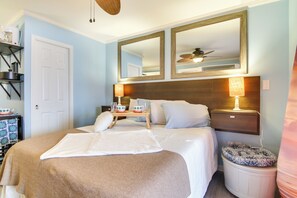 Interior - 1 Mi to Beach: Waterfront Retreat in Ocean City (Ocean City)