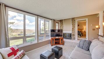 Apartment (2 Bedrooms) | Front of property