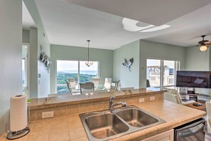 Apartment (2 Bedrooms) | Interior - Sandestin Beach Resort Condo With Ocean Views! (Miramar Beach)