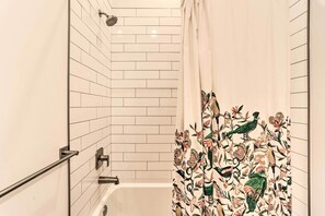 Apartment (1 Bedroom) | Interior - Central Pet-friendly Apt - Minutes to Dtwn! (Philadelphia)