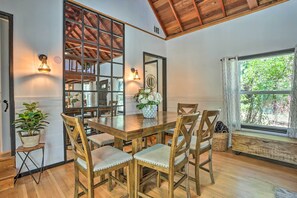 Casa (2 Bedrooms) | Interior