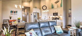 Stunning Neskowin Gem: View of Cascade Head!