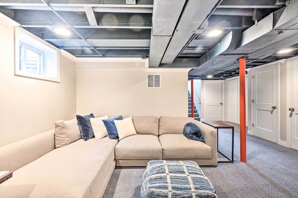 Talo (4 Bedrooms) | Sisätilat