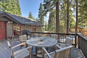 Terrace/patio - North Lake Tahoe Cabin: 4 Mi to the Beach! (Tahoe Vista)