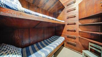 Cottage (3 Bedrooms) | Interior