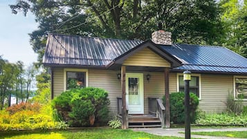 Cottage (3 Bedrooms) | Bagian depan properti