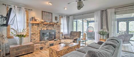 المنشأة من الداخل