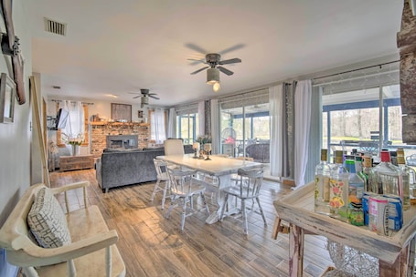 ํ์ฐ์ค (3 Bedrooms) | ๋ด๋ถ