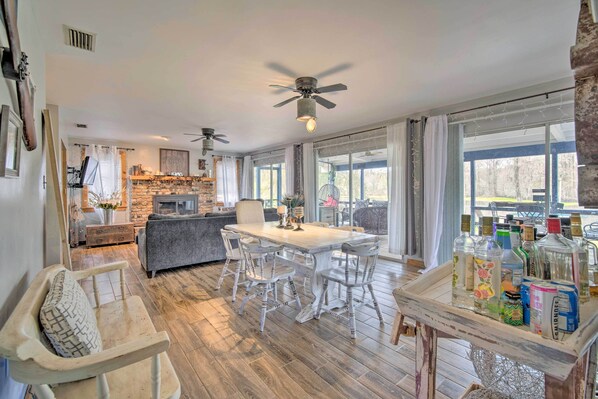 House (3 Bedrooms) | Interior