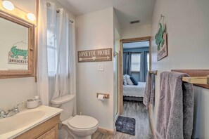 House (3 Bedrooms) | Interior - Riverfront Retreat w/ Patio in Withlacoochee (Bushnell)