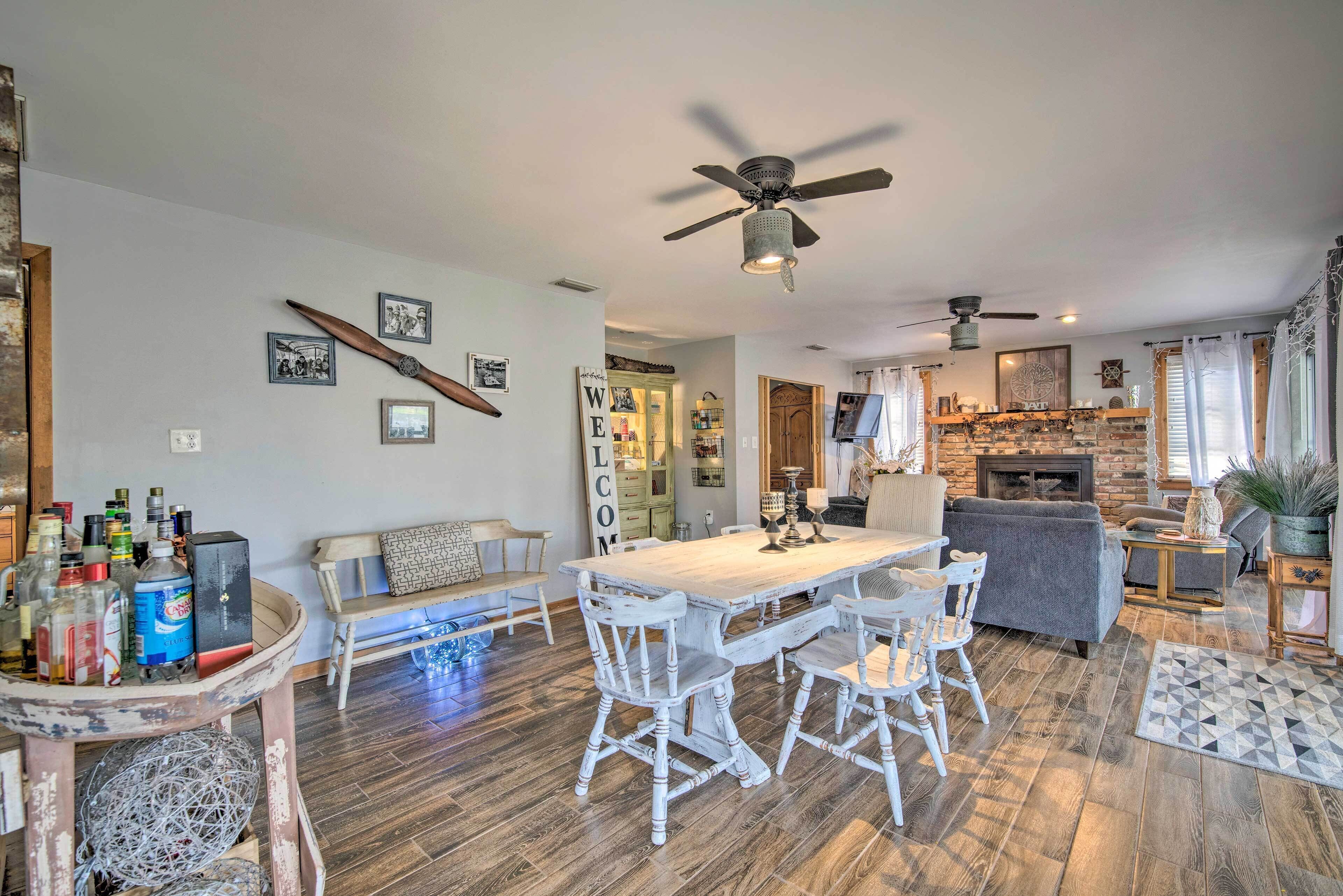 House (3 Bedrooms) | Interior