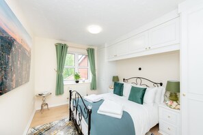 2 bedrooms