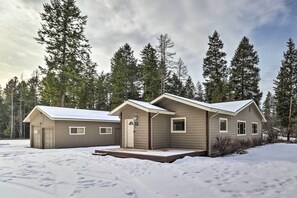 House (4 Bedrooms) | Interior - Columbia Falls Private Retreat: Pool Table & Deck! (Columbia Falls)