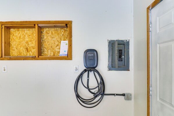 House (4 Bedrooms) | Interior - Columbia Falls Private Retreat: Pool Table & Deck! (Columbia Falls)