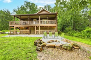 House (3 Bedrooms) | Front of property - 'creekside Hideaway' w/ Fire Pit + Creek Access! (Mountain View)