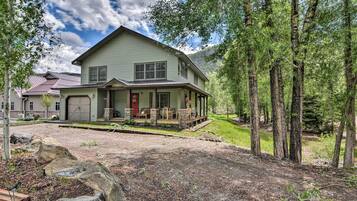 House (5 Bedrooms) | Interior