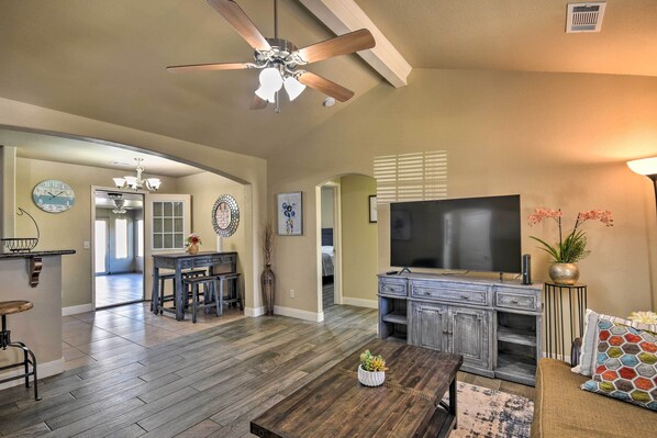 Interior - Amarillo Abode w/ Sunroom ~ 4 Mi to Downtown! (Amarillo)