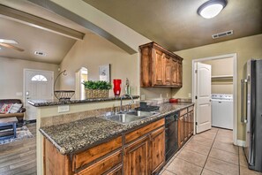 House (3 Bedrooms) | Interior - Amarillo Abode w/ Sunroom ~ 4 Mi to Downtown! (Amarillo)