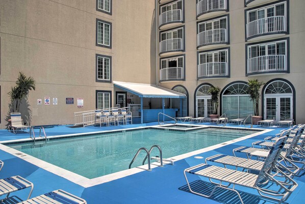 Interior - Bay Views & Walkable Location: Ocean City Condo (Ocean City)
