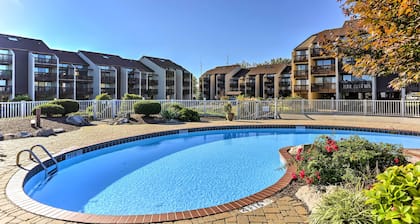 Waterfront Port Clinton Condo w/ Pool Access!