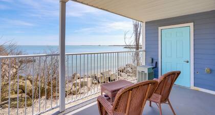 Waterfront Bass Island Retreat w/ Balcony + TV