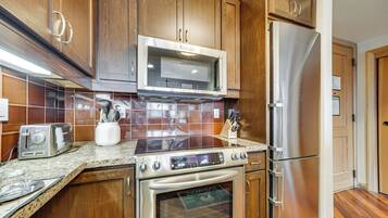 Apartment (1 Bedroom) | Interior