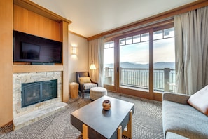 Apartment (1 Bedroom) | Interior - Mountain Views & Pool Access: Cle Elum Condo! (Cle Elum)