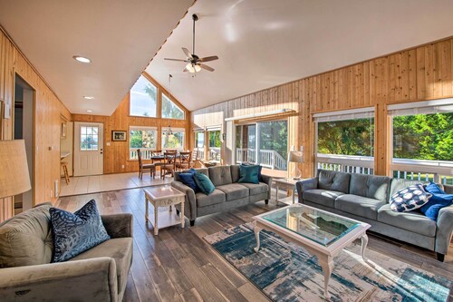 Hood Canal Home w/ Hot Tub - Bordering Olympic NP!
