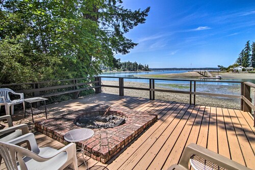Waterfront Cabin w/ Fire Pit in Gig Harbor!