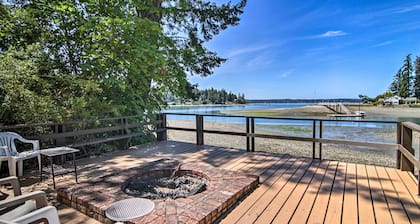 Waterfront Cabin w/ Fire Pit in Gig Harbor!