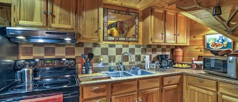 House (1 Bedroom) | Private kitchen